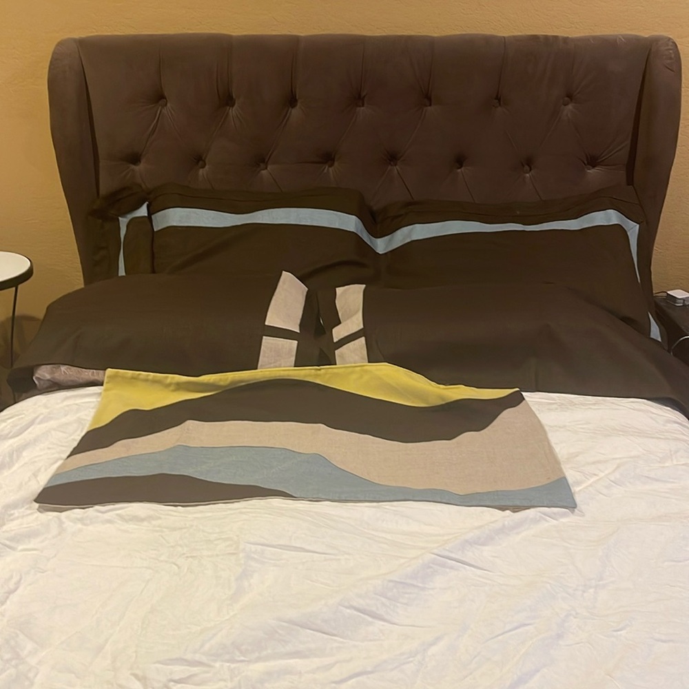 King size linen pillow case ensemble by Wildcat Territory, Amuse Collection.